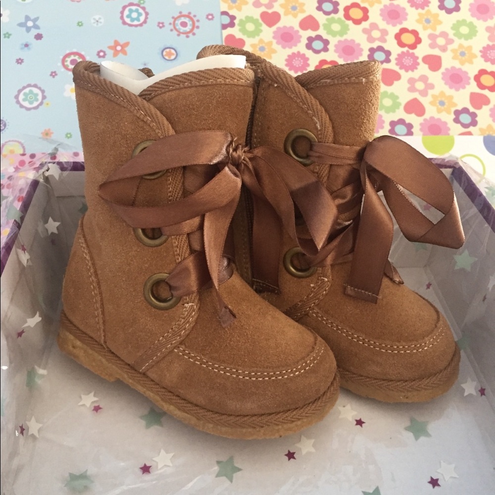 Pediped NEW in Box light brown boots US 5.5 EU 21